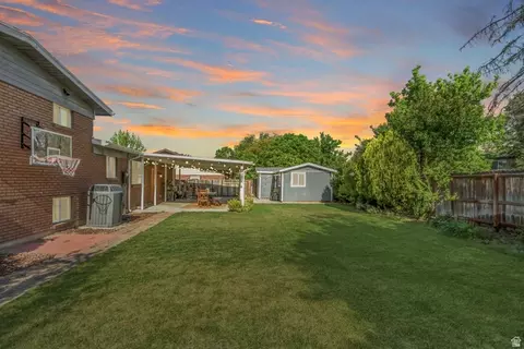 Exterior - 499 E 8575 S, Sandy, UT 84070 photo 5 of 6