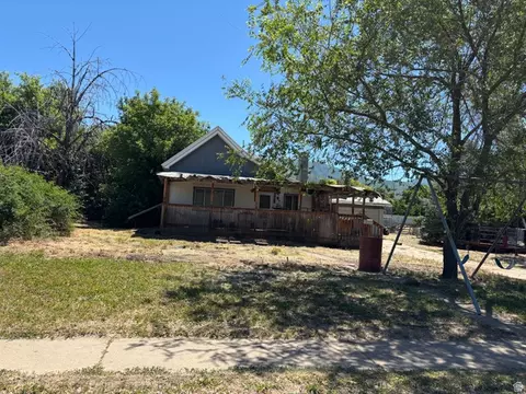 11 S 300 E, Kaysville, UT 84037