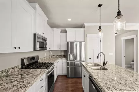Kitchen - 771 E Newfield Dr S, Sandy, UT 84094 photo 2 of 2