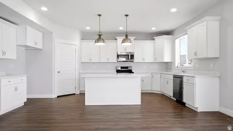 Kitchen - 2182 E 700 N, Spanish Fork, UT 84660 photo 1 of 3