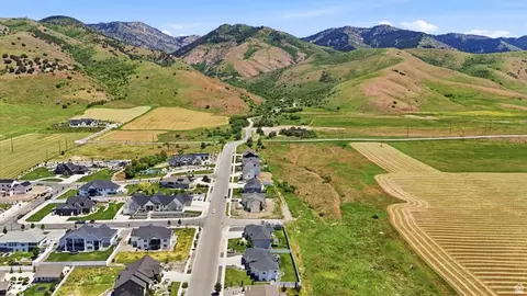 View/Area - 1222 E 300 S, Smithfield, UT 84335 photo 7 of 7