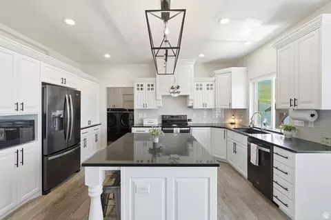 Kitchen - 1222 E 300 S, Smithfield, UT 84335 photo 1 of 5