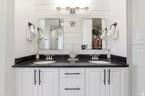 Bath - 1222 E 300 S, Smithfield, UT 84335 photo 1 of 6