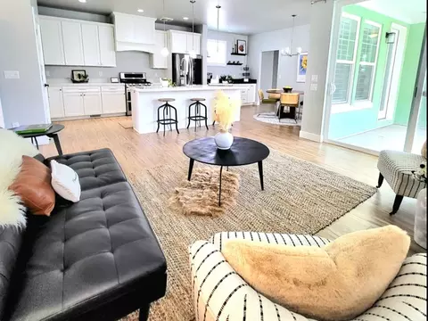 11467 S Abbey Mill Dr, South Jordan, UT 84009