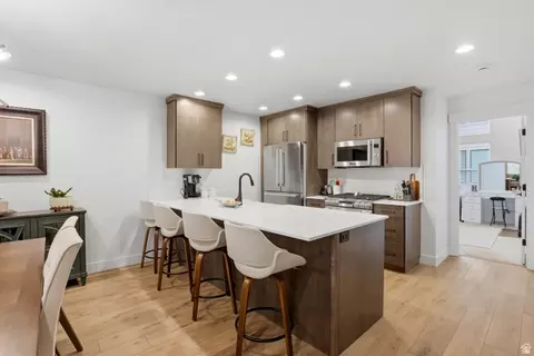 Kitchen - 560 E 7215 S, Midvale, UT 84047 photo 1 of 2