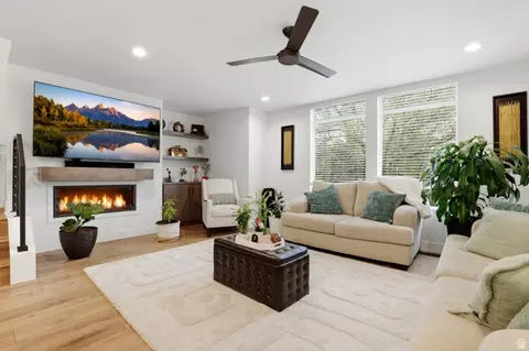 Living - 560 E 7215 S, Midvale, UT 84047 photo 1 of 2