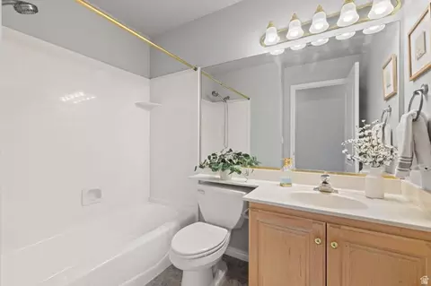 Bath - 72 N 380 W, Orem, UT 84057 photo 5 of 6