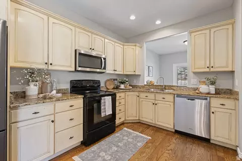 Kitchen - 72 N 380 W, Orem, UT 84057 photo 1 of 2