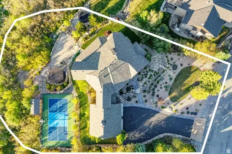 View/Area - 1479 E Trail Crest Ct, Draper, UT 84020 photo 1 of 6