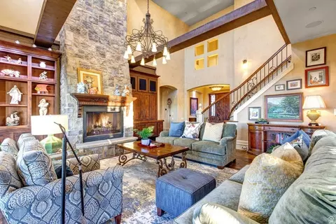 Living - 1479 E Trail Crest Ct, Draper, UT 84020 photo 2 of 8