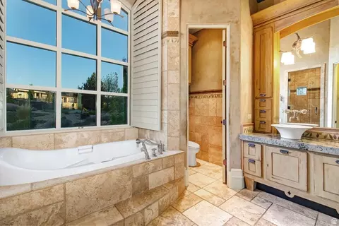 Bath - 1479 E Trail Crest Ct, Draper, UT 84020 photo 3 of 13