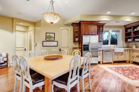 Dining - 1479 E Trail Crest Ct, Draper, UT 84020 photo 2 of 3