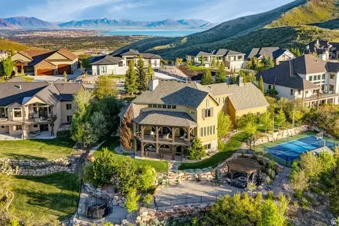 View/Area - 1479 E Trail Crest Ct, Draper, UT 84020 photo 6 of 6