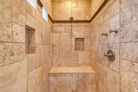 Bath - 1479 E Trail Crest Ct, Draper, UT 84020 photo 7 of 13