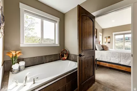 Bath - 1754 E Longview Dr, Hideout, UT 84036 photo 1 of 4