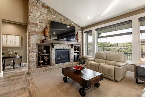 Living - 1754 E Longview Dr, Hideout, UT 84036 photo 2 of 6