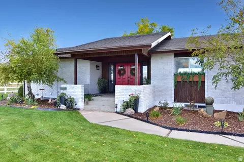 23274 S 8th St E, Downey, ID 83234