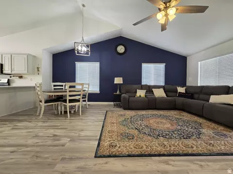 Living - 663 S 1200 E, Payson, UT 84651 photo 2 of 7