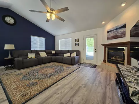 Living - 663 S 1200 E, Payson, UT 84651 photo 1 of 7