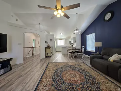 Living - 663 S 1200 E, Payson, UT 84651 photo 3 of 7