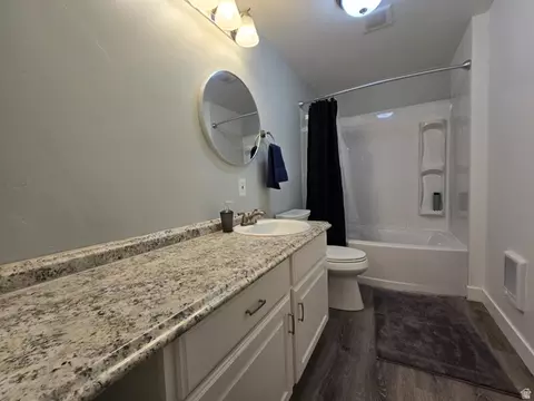 Bath - 663 S 1200 E, Payson, UT 84651 photo 4 of 4