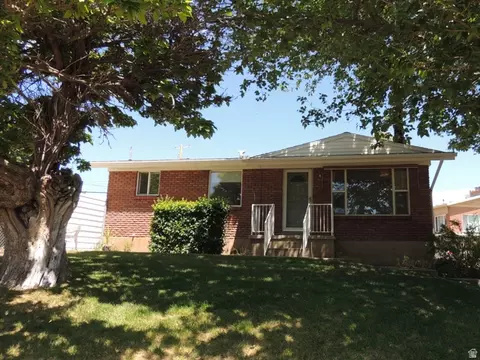380 E 300 N, Clearfield, UT 84015