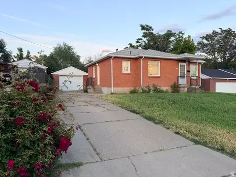 Exterior - 331 S 750 E, Clearfield, UT 84015 photo 2 of 3