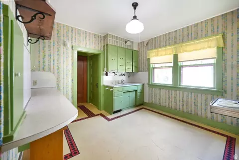 Kitchen - 372 N 400 E, Logan, UT 84321 photo 2 of 3