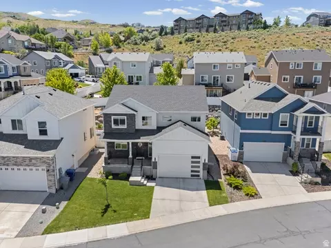 234 E Ridgeline Way, North Salt Lake, UT 84054