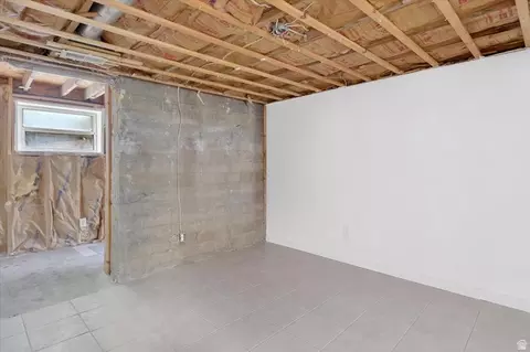 Bedroom - 76 E 200 S, Logan, UT 84321 photo 5 of 6