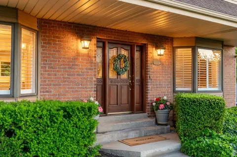Entry Way - 3226 E Hampton Ct, Holladay, UT 84124 photo 1 of 2