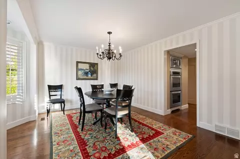 Dining - 3226 E Hampton Ct, Holladay, UT 84124 photo 2 of 2
