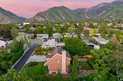 View/Area - 3226 E Hampton Ct, Holladay, UT 84124 photo 2 of 2