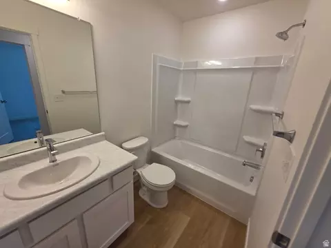 Bath - 1351 N 1360 E #33-131, Payson, UT 84651 photo 2 of 3