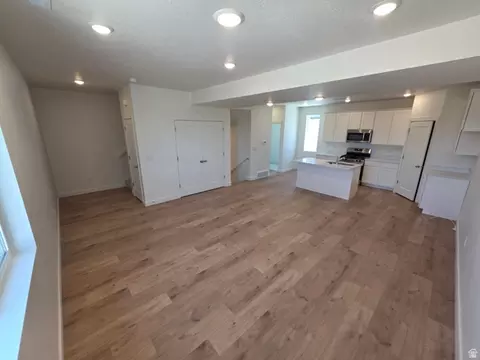 Living - 1351 N 1360 E #33-131, Payson, UT 84651 photo 2 of 2