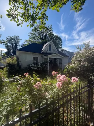 1812 S Park St S, Salt Lake City, UT 84105