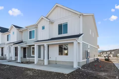 Exterior - 1889 E Corriente Dr #1174, Salem, UT 84653 photo 2 of 5