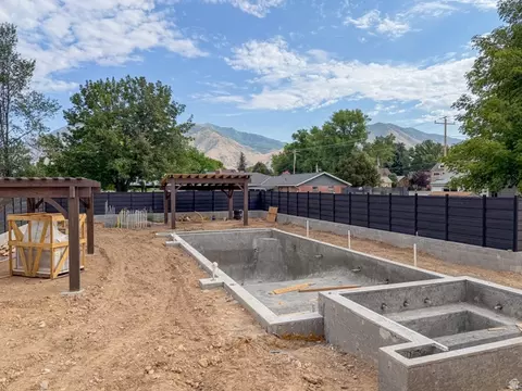 Exterior - 237 S Main St, Mapleton, UT 84664 photo 7 of 7