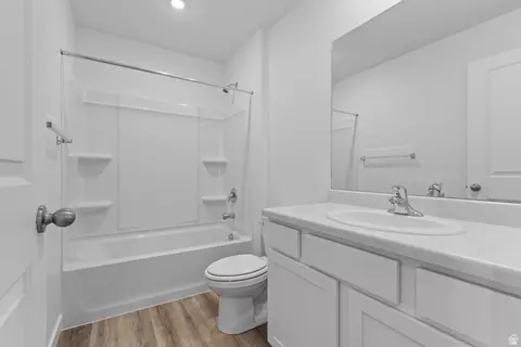 Bath - 1909 E Corriente Dr #1179, Salem, UT 84653 photo 1 of 1