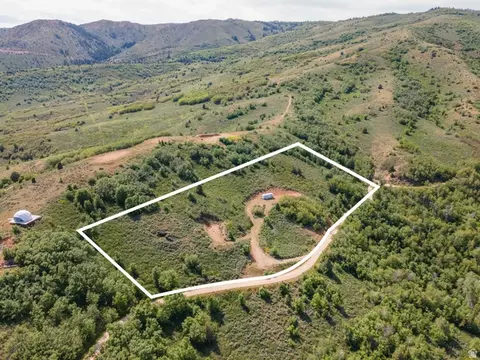2719 N High Pine Ave #140, Huntsville, UT 84317