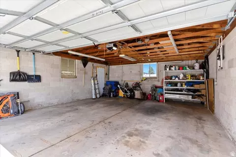 Exterior - 545 E 350 S, Clearfield, UT 84015 photo 6 of 9