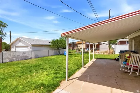 Exterior - 545 E 350 S, Clearfield, UT 84015 photo 7 of 9