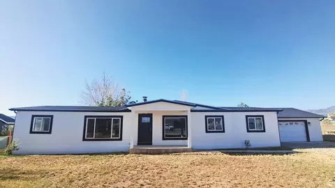 285 E 200 N, Mount Pleasant, UT 84647