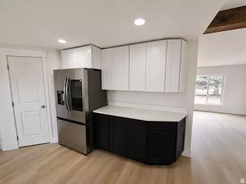 Kitchen - 285 E 200 N, Mount Pleasant, UT 84647 photo 2 of 3
