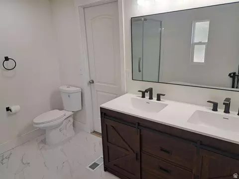 Bath - 285 E 200 N, Mount Pleasant, UT 84647 photo 2 of 4