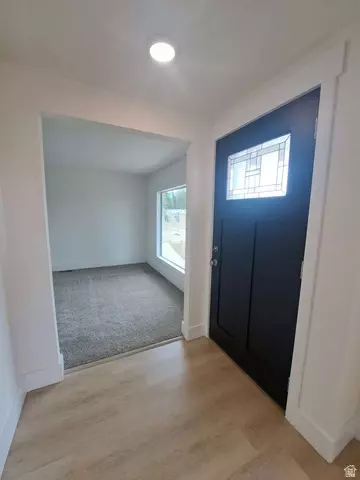 Entry Way - 285 E 200 N, Mount Pleasant, UT 84647 photo 2 of 2