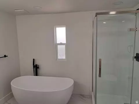 Bath - 285 E 200 N, Mount Pleasant, UT 84647 photo 1 of 4