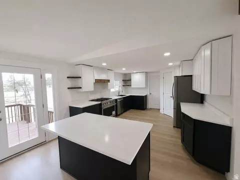 Kitchen - 285 E 200 N, Mount Pleasant, UT 84647 photo 3 of 3