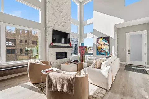 4922 Beverly Ct, Holladay, UT 84117