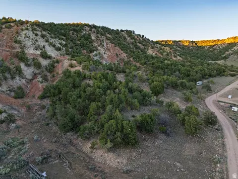 Undisclosed, Tabiona, UT 84072 photo 15
